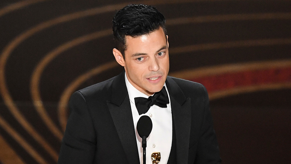 Rami Malek negocia para ser o novo vilão do próximo filme do agente 007