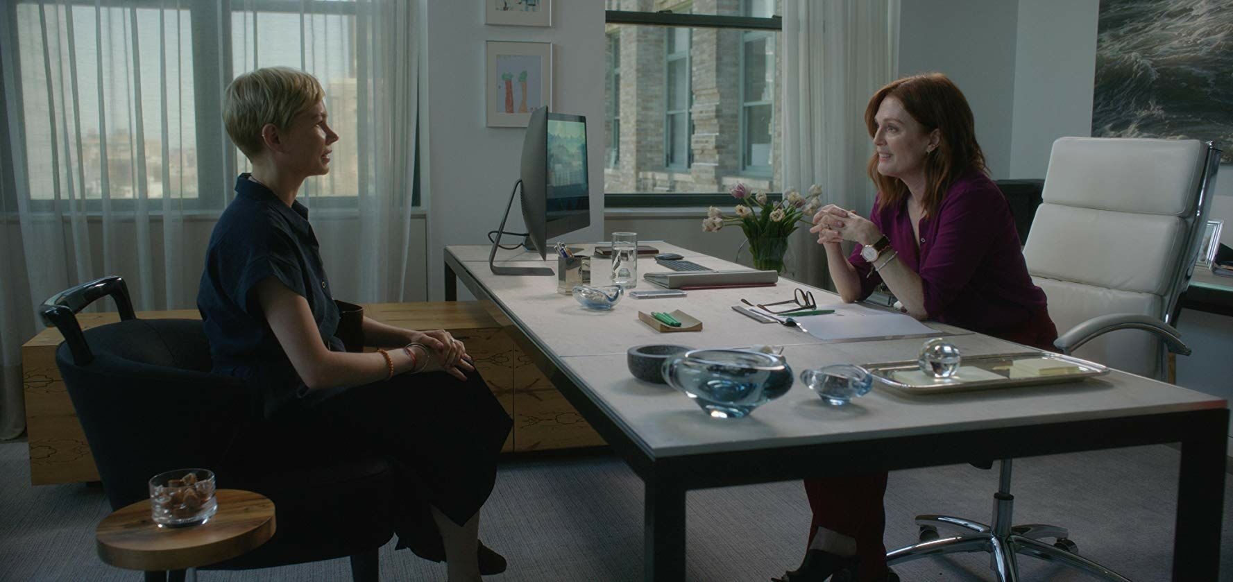 Confira pôster e trailer de ‘After the Wedding’, drama com Michelle Williams e Julianne Moore